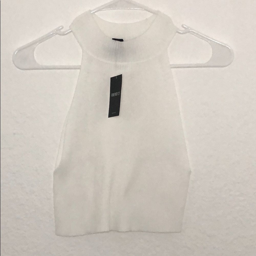 Ribbed white crop top